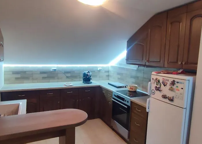 Mountain Sunrise Apartment *